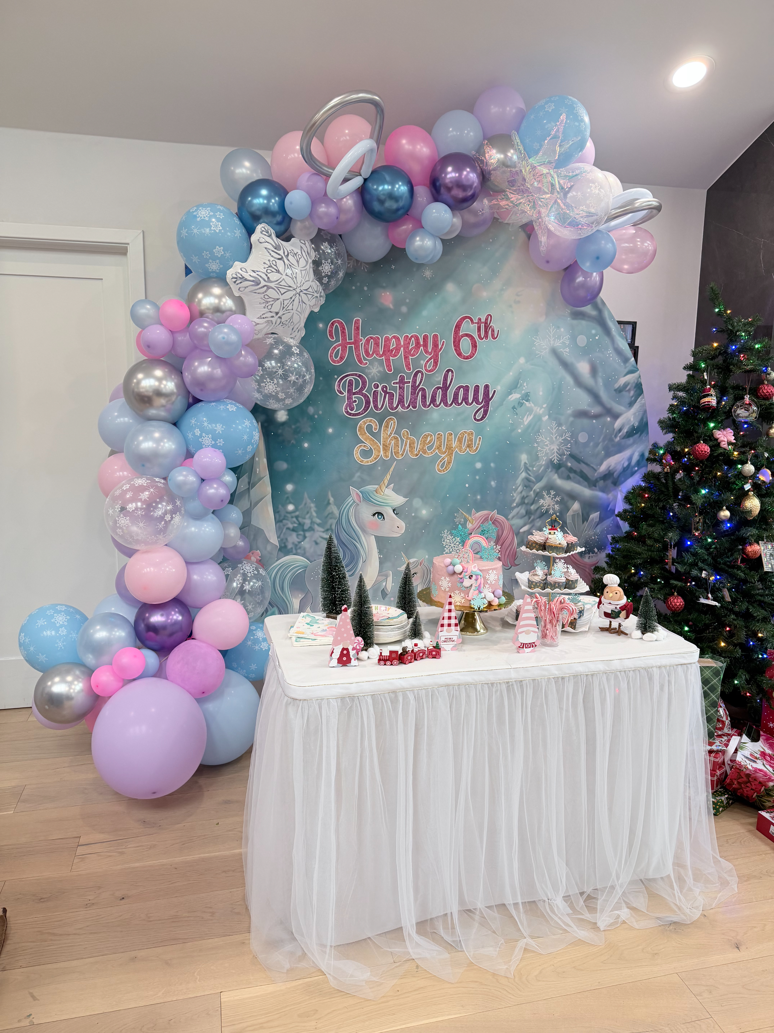 Balloon arch and backdrop